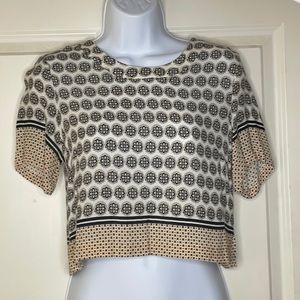 Patterned short sleeve shirt